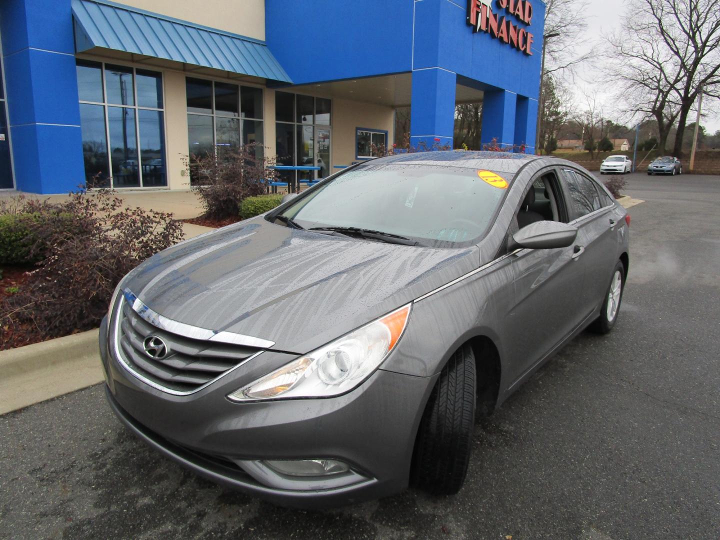 2013 GRAY Hyundai Sonata GLS (5NPEB4AC9DH) with an 2.4L L4 DOHC 16V engine, 6-Speed Automatic transmission, located at 1814 Albert Pike Road, Hot Springs, AR, 71913, (501) 623-1717, 34.494228, -93.094070 - Photo#1